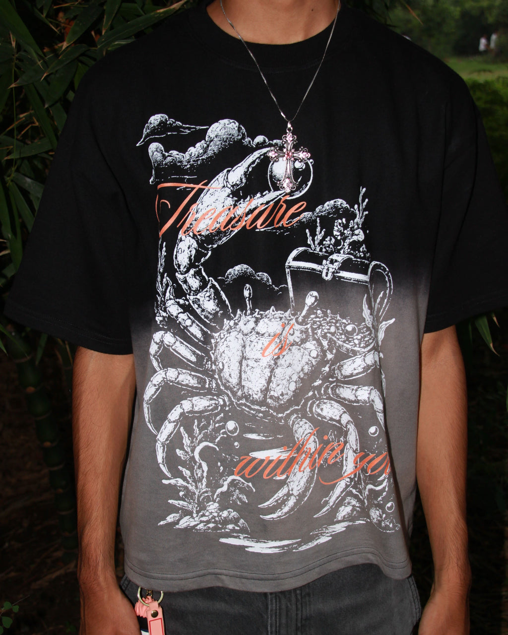 Black Sunfade Crab Treasure Cropped Tee